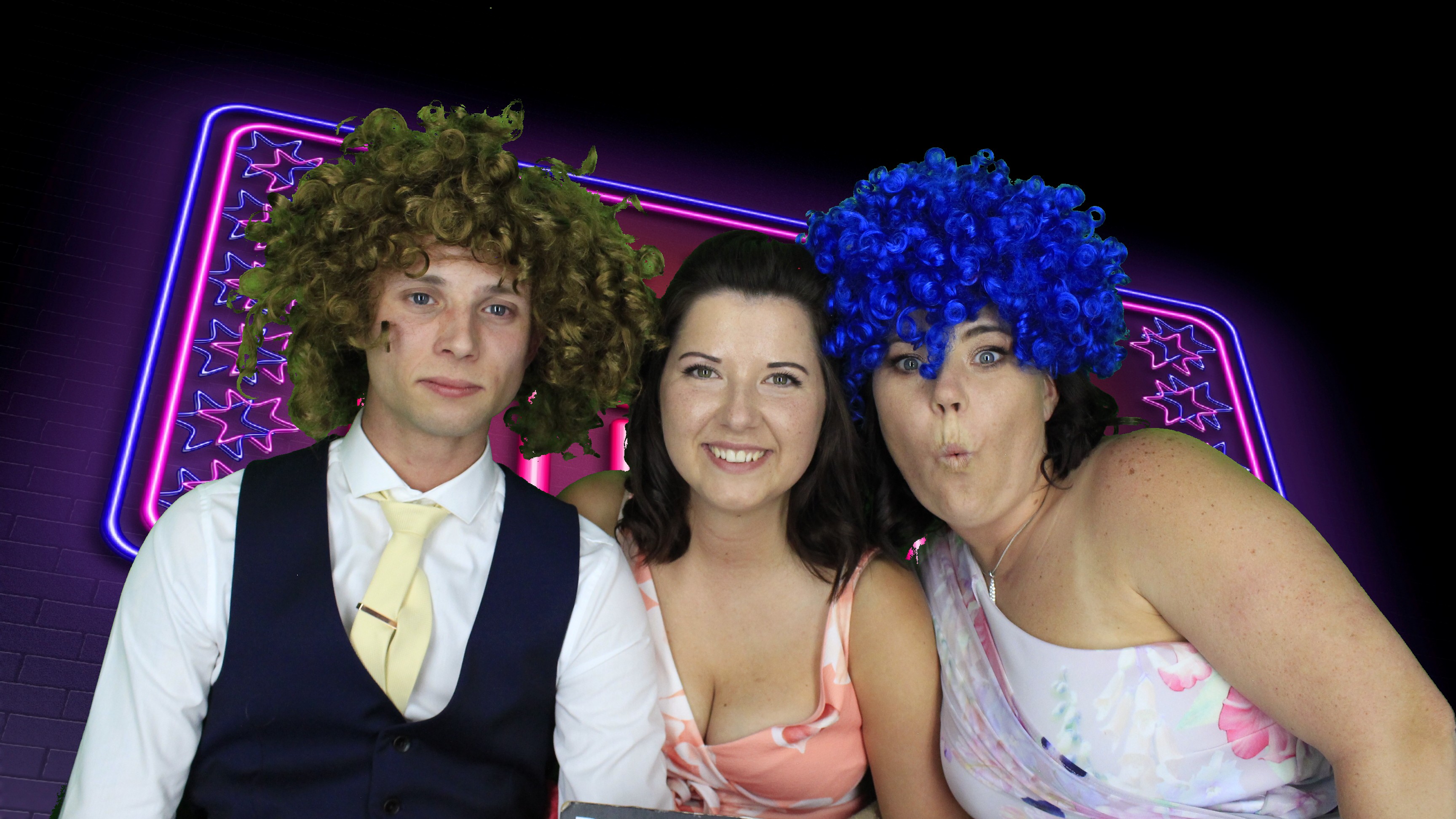 Matt & Jessie Wedding | View more photos from the event at gallery.myphotoboothexperience.co.uk/u/MyPhotoBoothExperienceLtd/Matt-Jessie-Wedding
